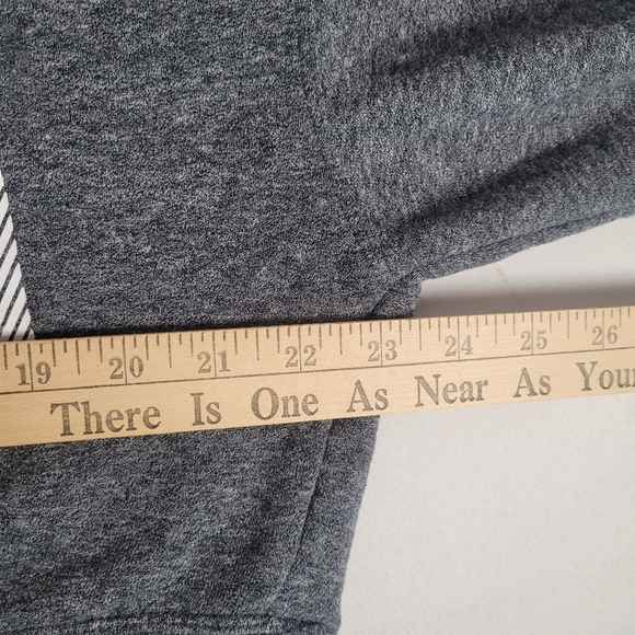 Calvin Klein Performance Gray Cropped Hooded Pullover Sweatshirt Size L Big Logo - Picture 8 of 9